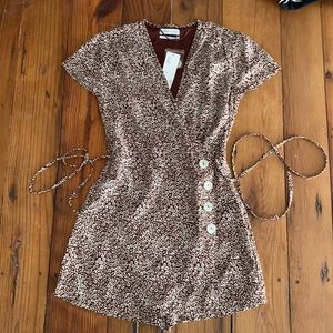 NWT Urban Outfitters brown and white flower wrap front romper size XS